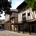 Covarrubias - Arquitectura